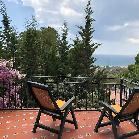 Сasa de vacaciones Pinares-malaga: Pool, Garden, Garaje, Wifi, Málaga