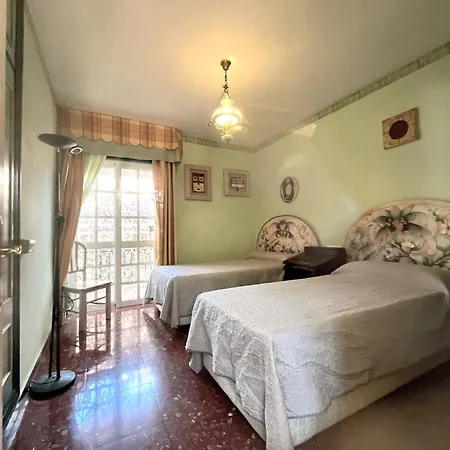 Rentcostadelsol Pinares-malaga