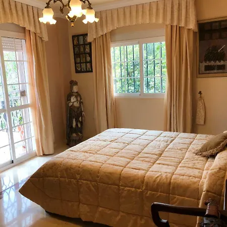 Rentcostadelsol Pinares-malaga *